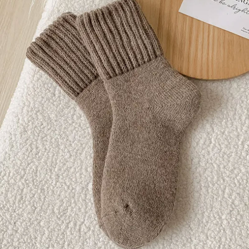 🎁5 par til spesialpri🧦 Varme ullsokker i middels høyde