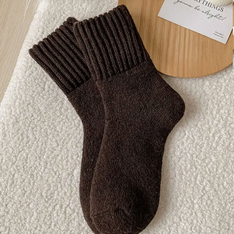 🎁5 par til spesialpri🧦 Varme ullsokker i middels høyde