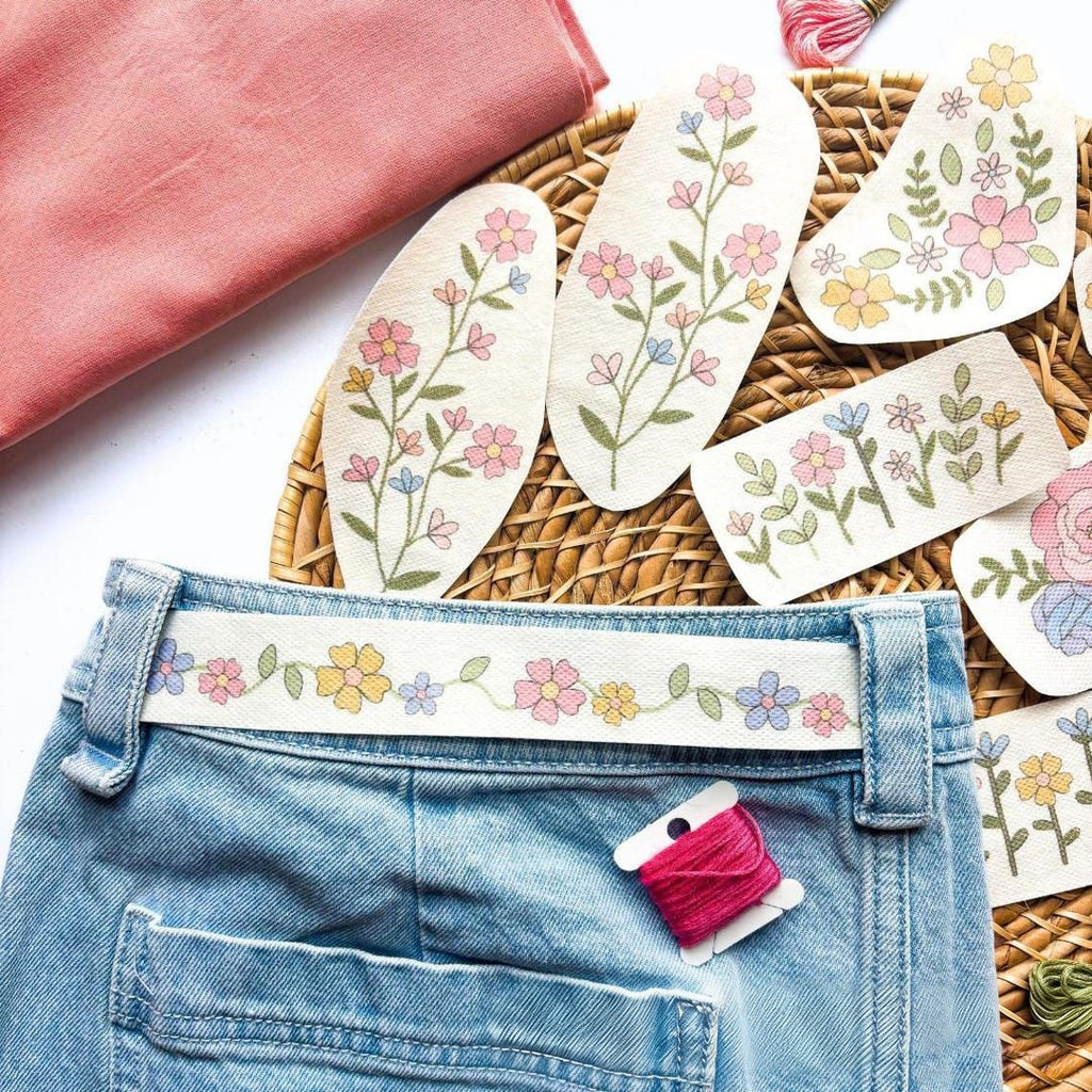 🔥Kjøp 1, få 1 gratis🌸Broderimønstre med blomsterlinjer og blomsterkanter – Broderi for nybegynner