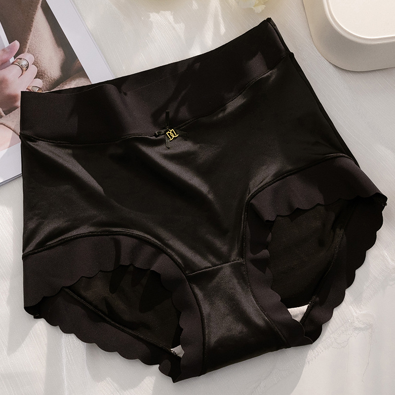 🎁Kjøp 1 Få 2 (3-pakning) Premium Satin Antibacterial Ice Silk Fuktabsorberende truse