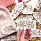 🔥Kjøp 1, få 1 gratis🌸Broderimønstre med blomsterlinjer og blomsterkanter – Broderi for nybegynner